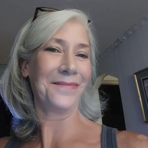 Meet your Posher, Jeanine